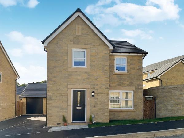 A la foto es mostra l'objecte Oakstone House situat a la ciutat de Buxton.
