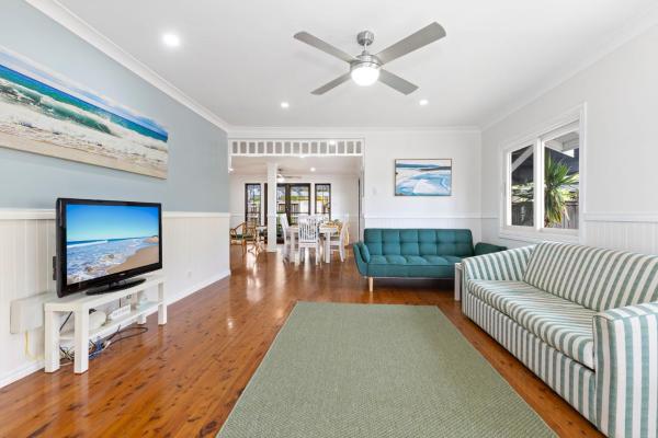 Seascape Cottage - Shelly Beach - Bateau Bay