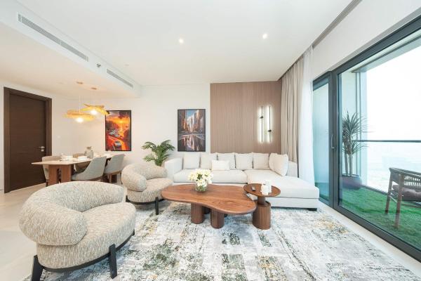 PVH - Stunning 2BR - Creek Vistas Grande, Дубай