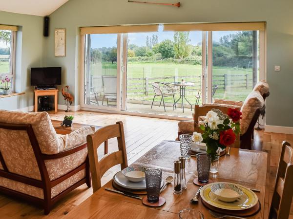 Cedar Lodge - Suffolk