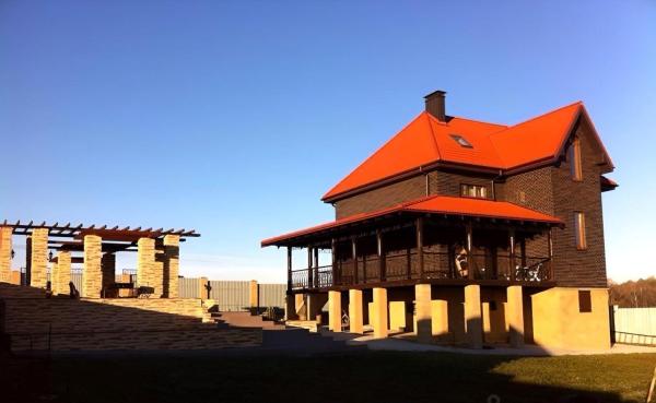 På billedet ses objektet Cozy housing with a terrace beliggende i byen Vostan.