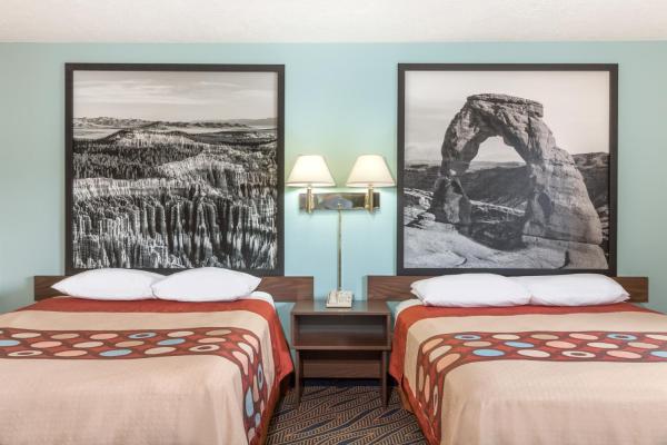 Foto 3: Super 8 by Wyndham Cedar City
