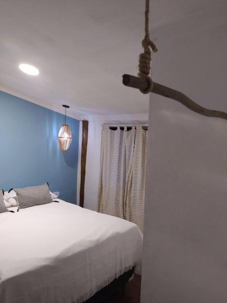 写真にはウバトゥバ市にあるCasa Tupi - suítes no coração do Itaguá em Ubatubaが写っています。