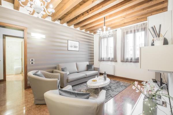 På billedet ses objektet Ca' del Monastero 6 Collection Chic Apartment for 4 Guests with Lift beliggende i byen Venedig.