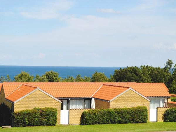 The photo shows the Storløkke Holiday Park located in the city of Allinge.