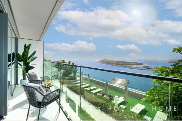 På billedet ses objektet LUX The Beachfront Island View Suite beliggende i byen Dubai.