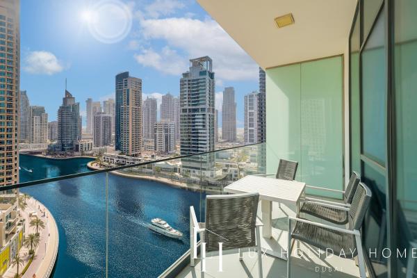 Na fotografii je vidět objekt LUX Contemporary Suite with Marina View 3 nacházející se ve městě Dubaj.
