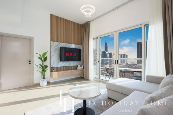 På billedet ses objektet LUX The Marina View Suite 3 beliggende i byen Dubai.
