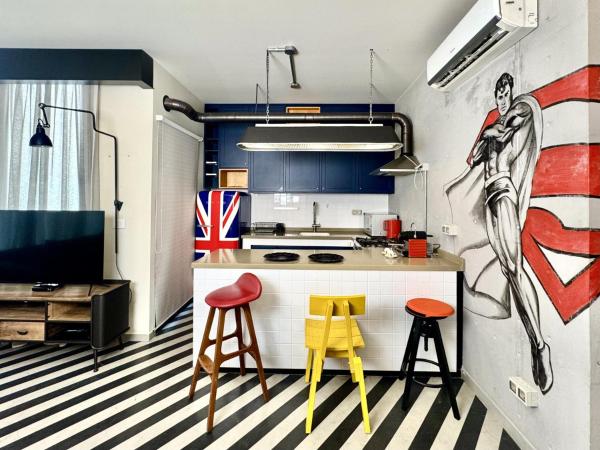 Auf dem Foto ist das Objekt Vintage 2-BR Apt in Ashrafieh W 24 Power in der Stadt Beirut zu sehen.