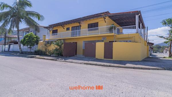 A la foto es mostra l'objecte Casa Amarela Estufa 2 Ubatuba SP - GRUPO VIVA UBATUBA situat a la ciutat de Ubatuba.