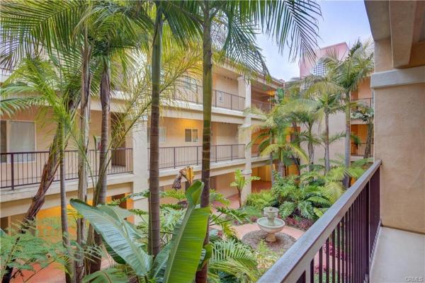 Downtown Pismo Beach Modern Updated Single-level - Pismo Beach, CA