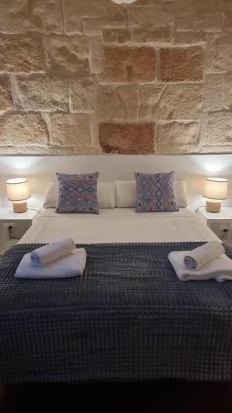 På billedet ses objektet Hostel Menorca beliggende i byen Ciutadella.