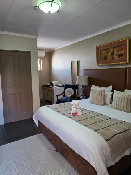A la foto es mostra l'objecte Two Bells Guest House situat a la ciutat de Phahameng.