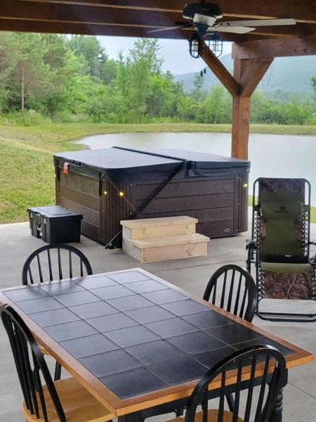 Scenic Mountain Lodge - Finger Lakes, NY