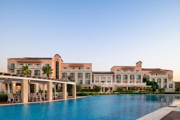 A la foto es mostra l'objecte Dolce by Wyndham Cesme Alacati situat a la ciutat de Esmirna.