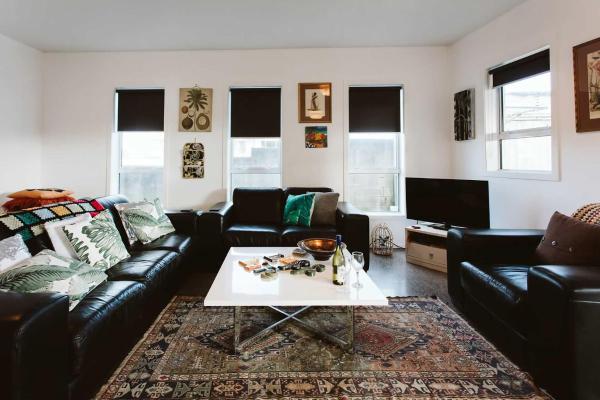 A la foto es mostra l'objecte Surf's Up - pet-friendly Fitzroy lifestyle home situat a la ciutat de Fitzroy.