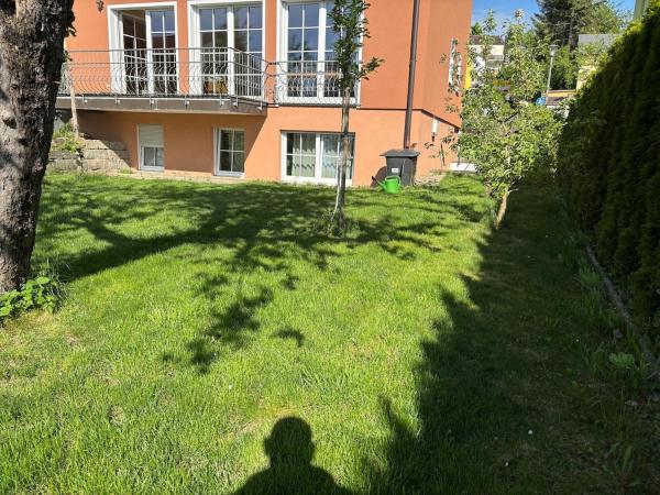 Schöne Einliegerwohnung Mit Stellplatz - Würzburg
