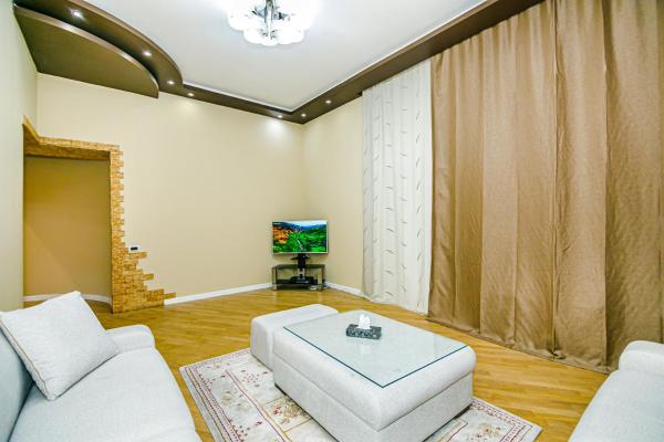 KHUBAR Luxury View Nizami street, Baku