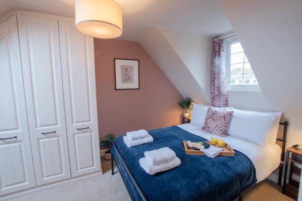 Hazel House - Cosy 2 Bedroom House With Parking Near To Oxford - Oxford