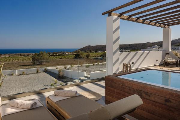 A la foto es mostra l'objecte Acro Caldo Suites situat a la ciutat de Akrotiri.