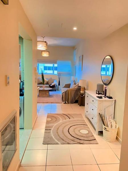 På billedet ses objektet Stylish Serene 2BHK in the Heart of the City beliggende i byen Ajman.