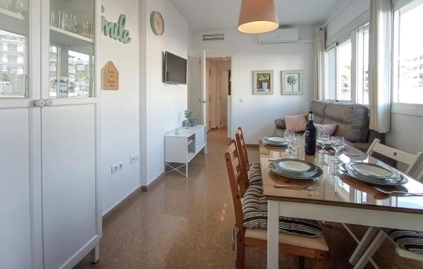 Kuvassa näkyy kohde 1 Bedroom Beautiful Apartment In Torrox, joka sijaitsee kaupungissa Torrox.