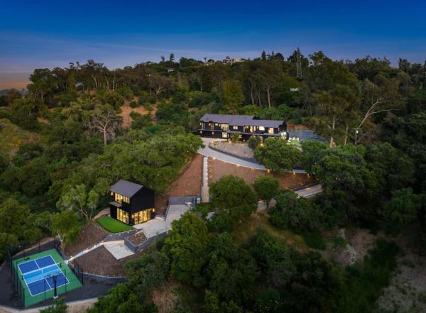 The Ultimate Luxury Villa With Pool, Spa And Courts - Los Angeles, CA