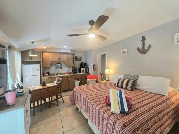Auf dem Foto ist das Objekt An Island Getaway at Palm Tree Villas in der Stadt Holmes Beach zu sehen.
