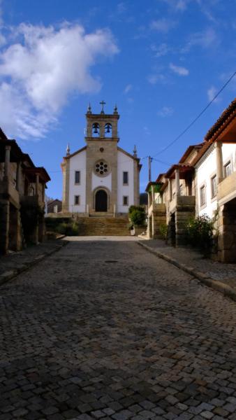 Foto 6: 9, Cimo da Aldeia