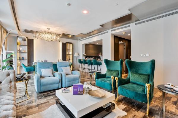 På billedet ses objektet Lavish 2-Bedroom Apartment in Dubai Oasis beliggende i byen Dubai.