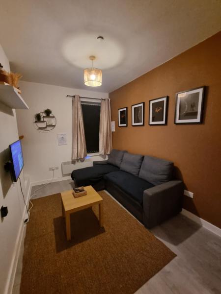 Foto 1: SuperValue Suite 9 - Fast WiFi, Hotel Linen, Keyless Entry, City only 10 Mins - BY PROPERTY PROMISE