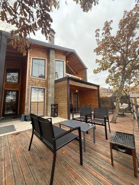 Charming Villa in Butovc 1060m, Priština