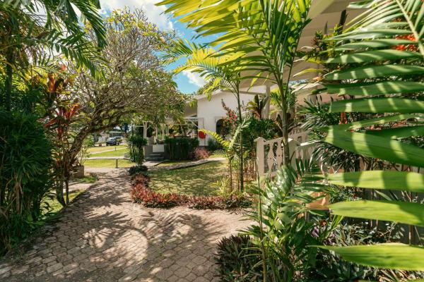 Beau Vallon Bungalows, Beau Vallon
