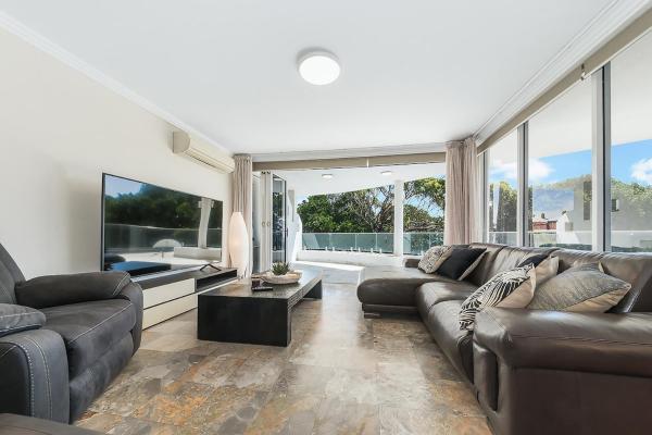 Premium Beachfront Stay, Space & Style Apt - Cronulla