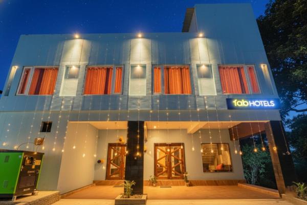 A la foto es mostra l'objecte FabHotel Blueark situat a la ciutat de Lucknow.
