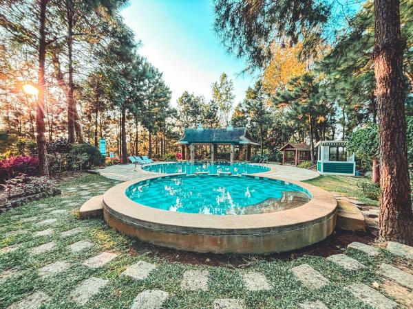 En la foto se muestra el objeto Insta-Worthy Swiss House Crosswinds Tagaytay ubicado en la ciudad de Casile.