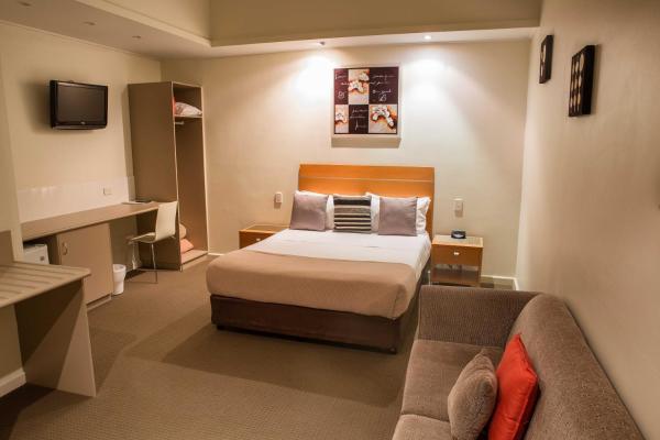 På billedet ses objektet Burkes Hotel Motel beliggende i byen Yarrawonga.