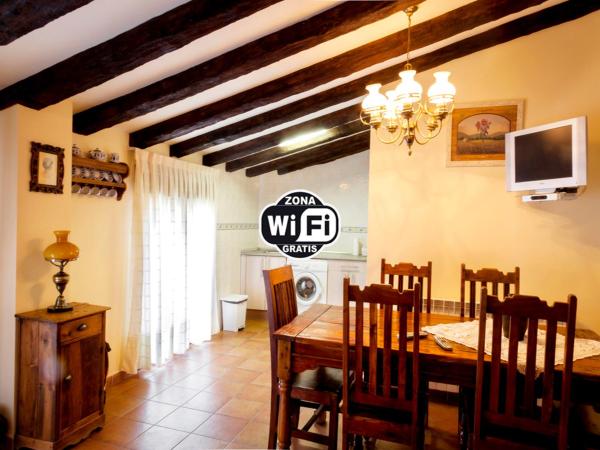 Na fotografii je vidět objekt Casa rural zaragoza nacházející se ve městě Cosuenda.