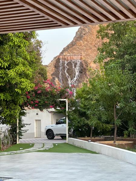 照片显示了位于Şufayrī市的Hatta Valley Lodge物件。