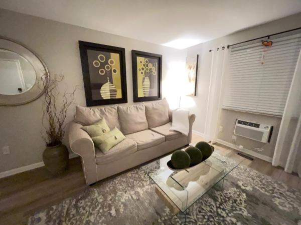 På billedet ses objektet Chic 1br Retreat Prime Location & Mod beliggende i byen Kettering.