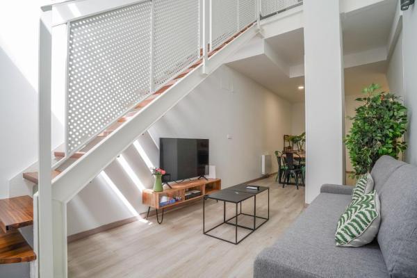 Modern Duplex-2bedrooms 1.5baths-delicias - Getafe