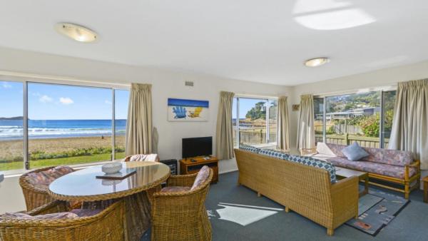 Avoca Beachfront - South Strand 4 - Avoca Beach
