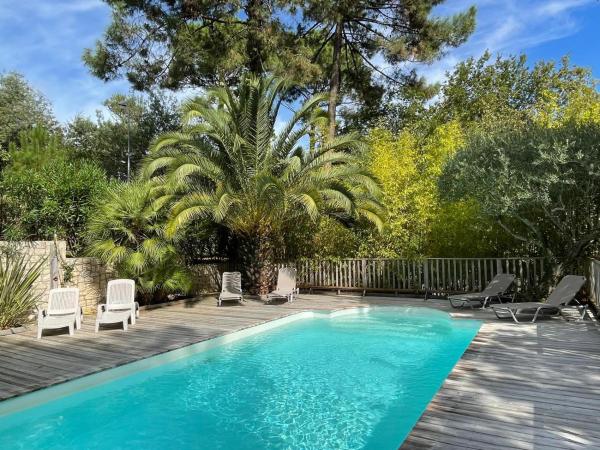 Ravissante Villa Tout Bois Avec Piscine Chauffée - Sanguinet