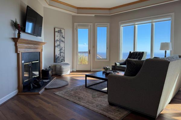 A la foto es mostra l'objecte Highridge Court 30 with Wintergreen Advantage situat a la ciutat de Wintergreen.