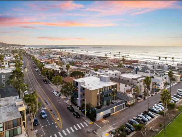 Oceanview Retreat On Mission Blvd - San Diego, CA