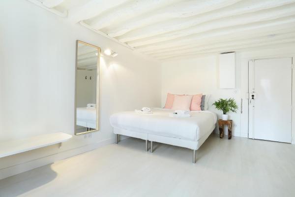 Rent a Room - Studio Bonne Nouvelle, Parigi