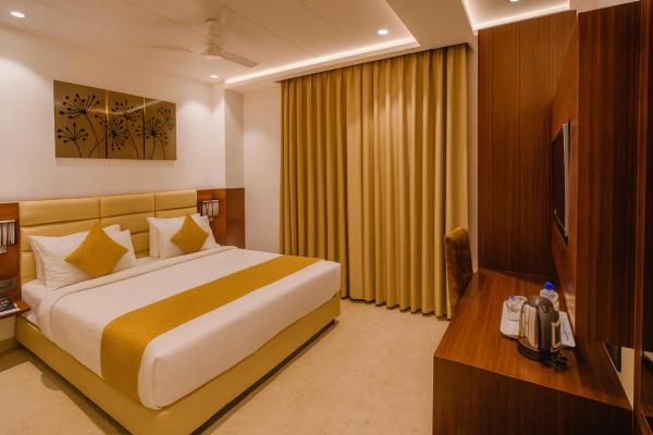 Hotel Ten Square - 5 Minutes From The Taj Mahal - Agra