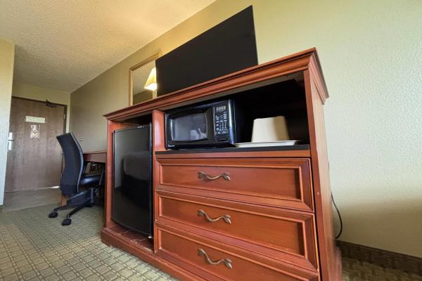 Foto 7: Super 8 by Wyndham Pontiac