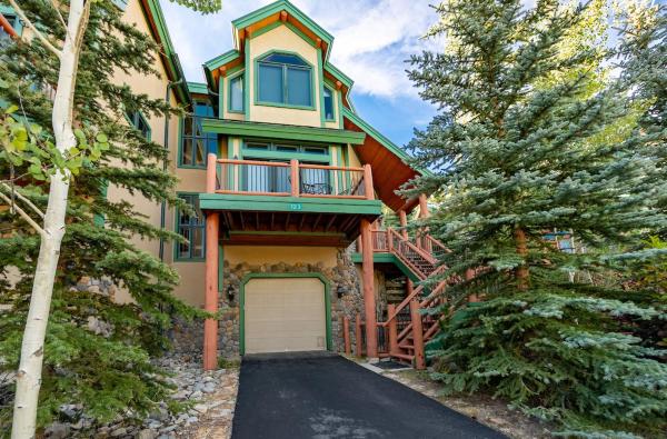 Woods Mesquite Townhome: Location Sleeps 11 - Breckenridge, CO