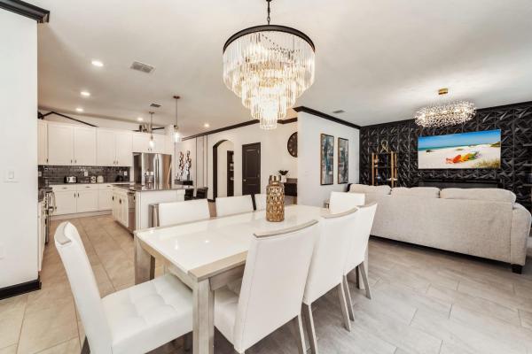 New Beautiful 7 Br W Pool Games Theme Rooms - Kissimmee, FL